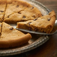 8" Chocolate Chip Pizza Cookie